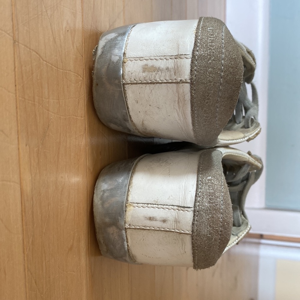 Classic Golden Goose White with Silver. Size 38. - Picture 8 of 8